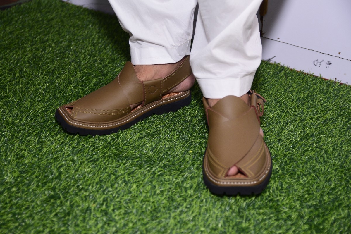 Hover Thumbnail Vibram Sole Chappal – Medicated Cardamom Color